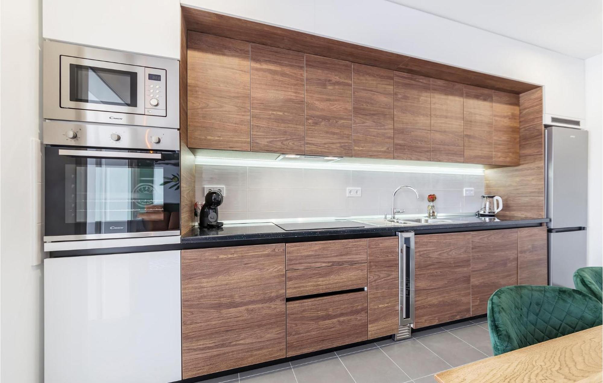 Amazing Apartment In Premantura With Kitchen المظهر الخارجي الصورة